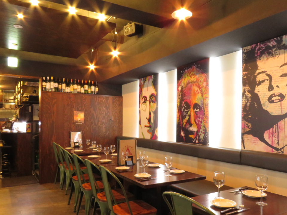 肉バルミートマーケットの店内写真